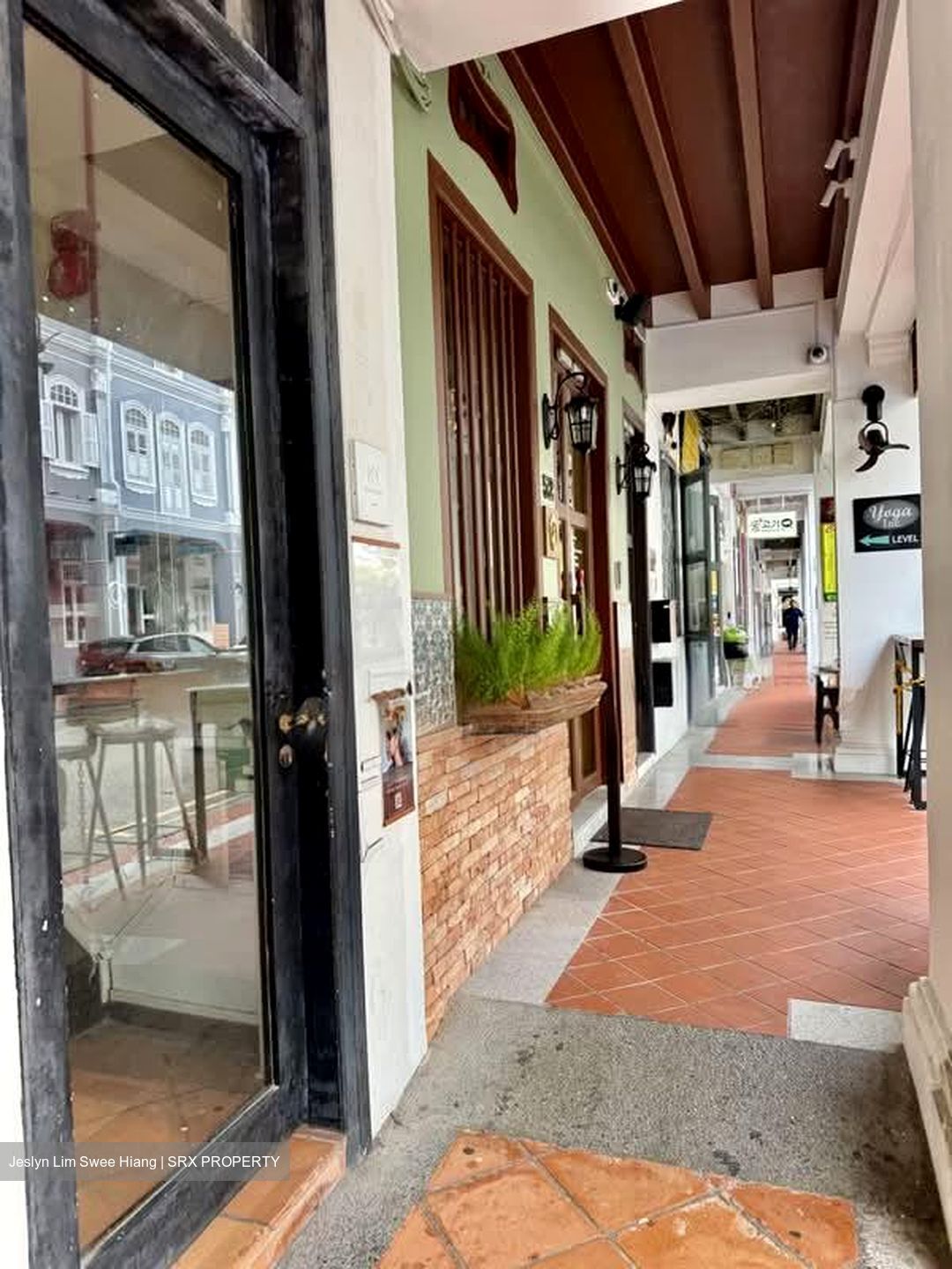 Tras Street (D2), Shop House #573564241
